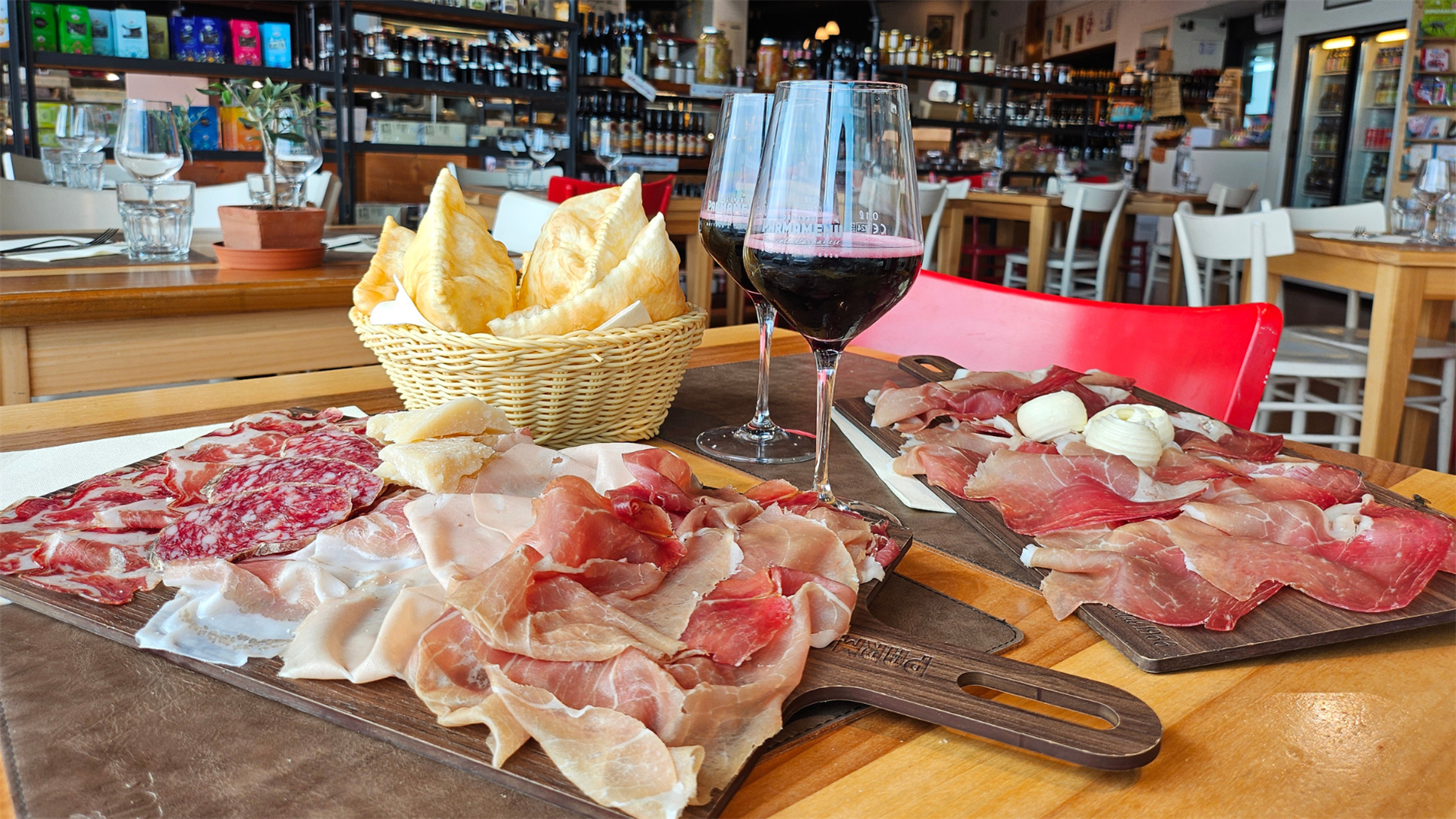 Tagliere di salumi 16:9