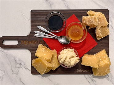 Degustazione Parmigiano Reggiano 4:3